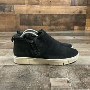 Ryka Women’s Size 8.5M Hensley Sneakers Black White Suede Booties Zip Up Shoes